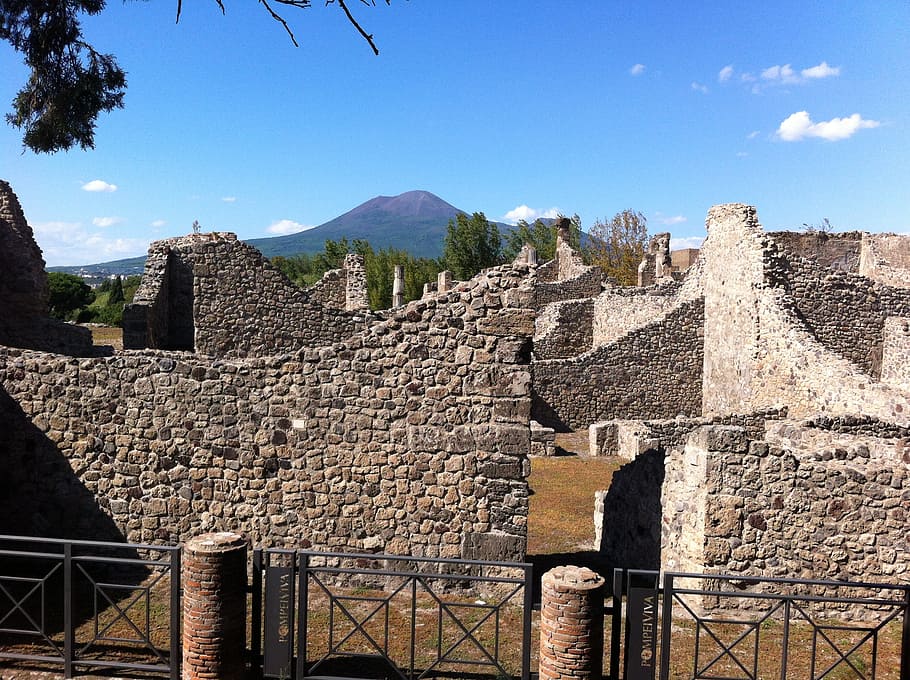 Edificio de hormigón marrón, Pompeya, Vesubio, cultura, volcán, arqueología, romano, antiguo, historia, erupción