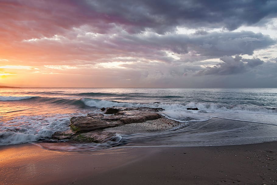 beira-mar durante o pôr do sol, paisagem, fotografia, mar, ondas, nublado, céu, oceano, água, natureza