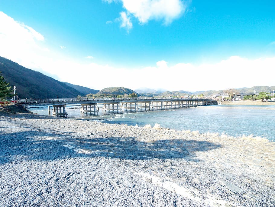 Kyoto, arashiyama, katsuragawa, togetsukyo, musim dingin, cerah, tujuan wisata, jembatan, biru, air