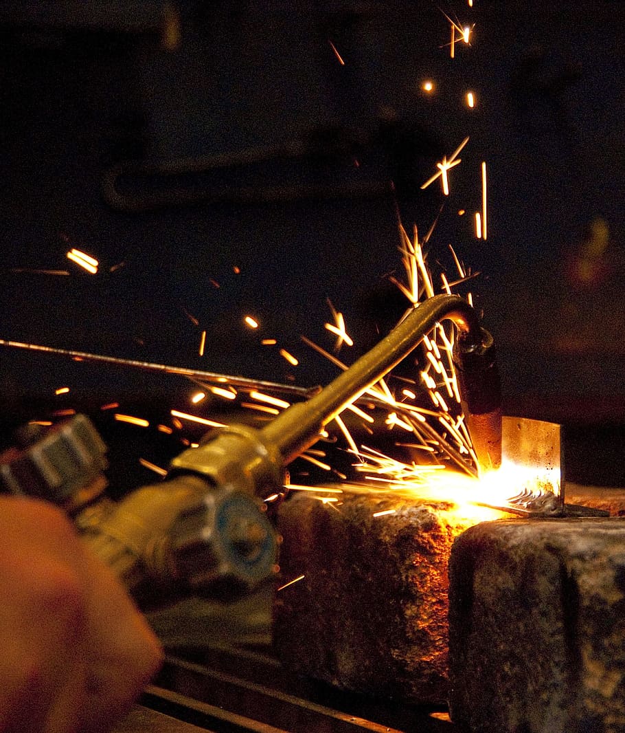 person, cutting, metal, using, torch, Weld, Welder, Training, fire - Natural Phenomenon, heat - Temperature