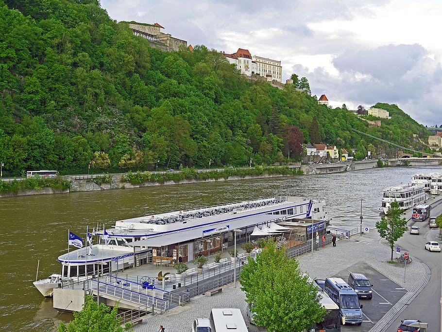 Danubio, Passau, Inversores, Crucero, veste, cámara de los lores, puente colgante, castillo, casco antiguo, fortaleza