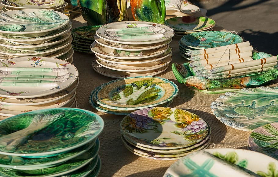 Flea Market, Dishes, Plates, Chips, vide-grenier, stack, large group of objects, variation, food and drink, choice