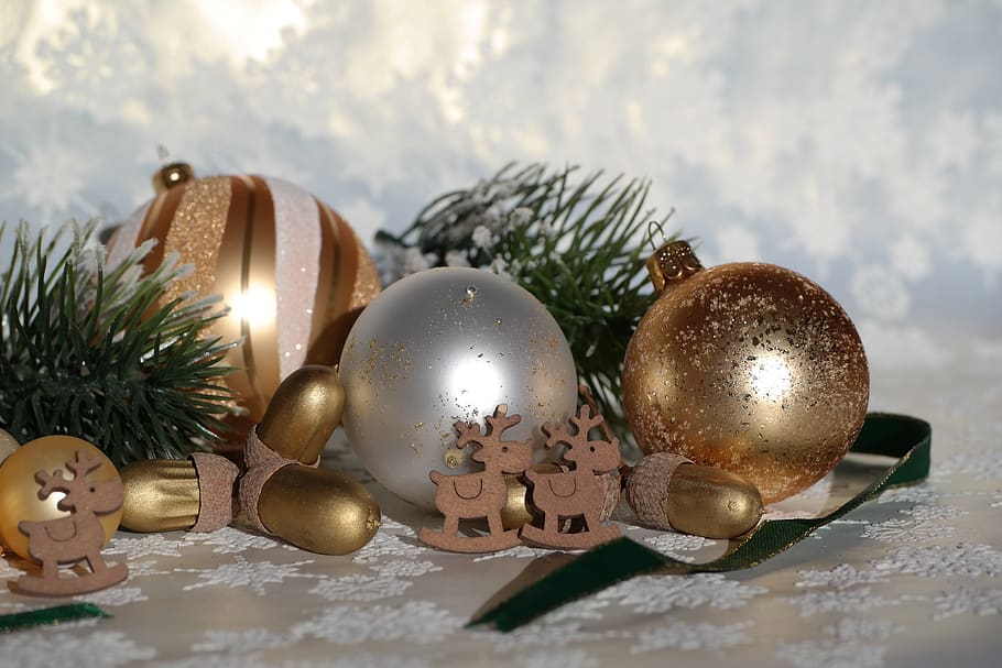 christmas, map, gold, reindeer, advent, still life, ball, christmas decorations, acorns, december