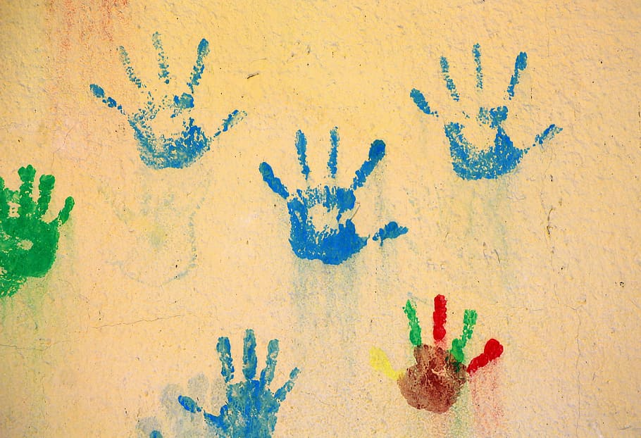 hand paint, wall, reflection hand, children, fun, hands, integration of, children's hands, lake dusia, colorful