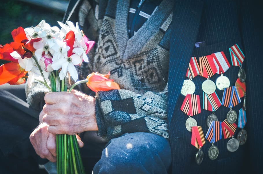 person, holding, flowers, wearing, medals, grandpa, may 9, veteran, medal, old age