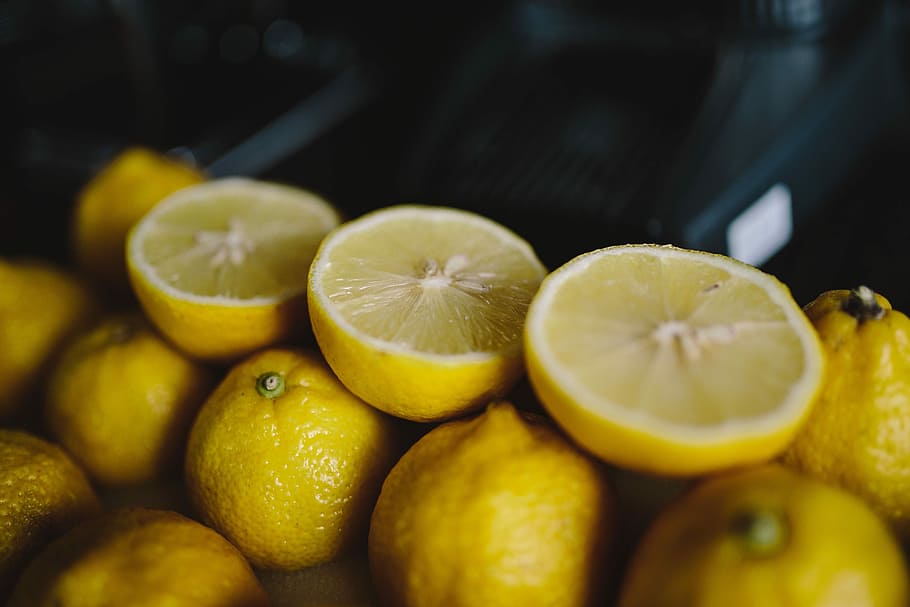 limones frescos, frescos, limones, amarillo, fruta, limón, yeallow, reducido a la mitad, cítricos, alimentos