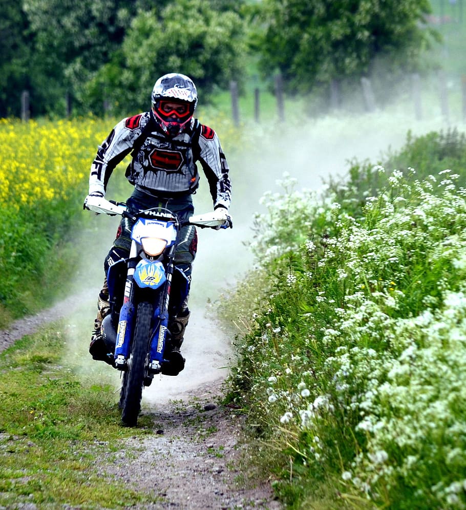 man, riding, motocross dirt bike, motorcyclist, cross, person, sports, motorbike, extreme, helmet