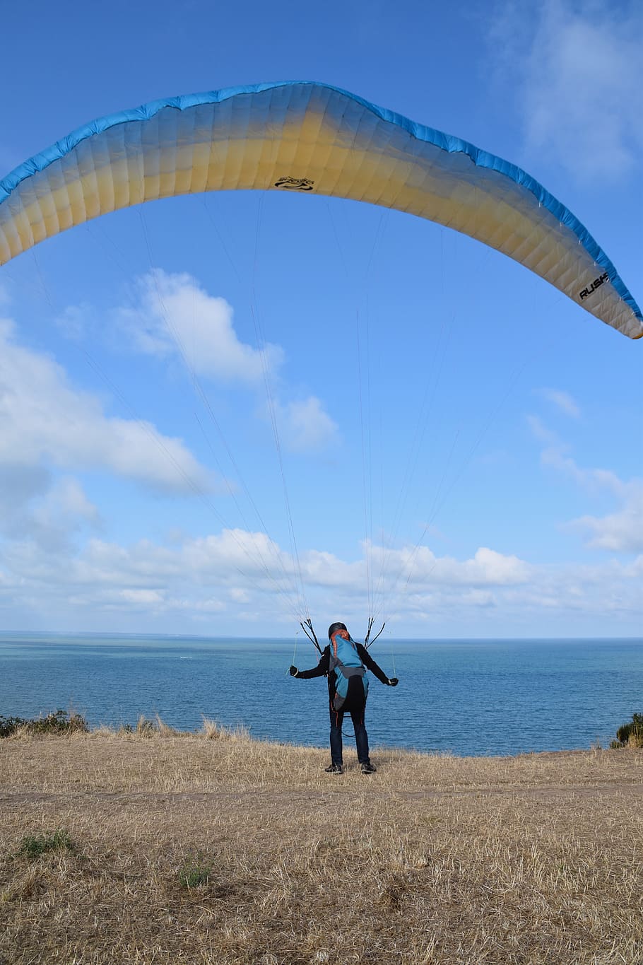paragliding, paraglider, to prepare for its flight, sailing to swell, fifth wheel, seat paraglider, aircraft, flight, thermal, wind