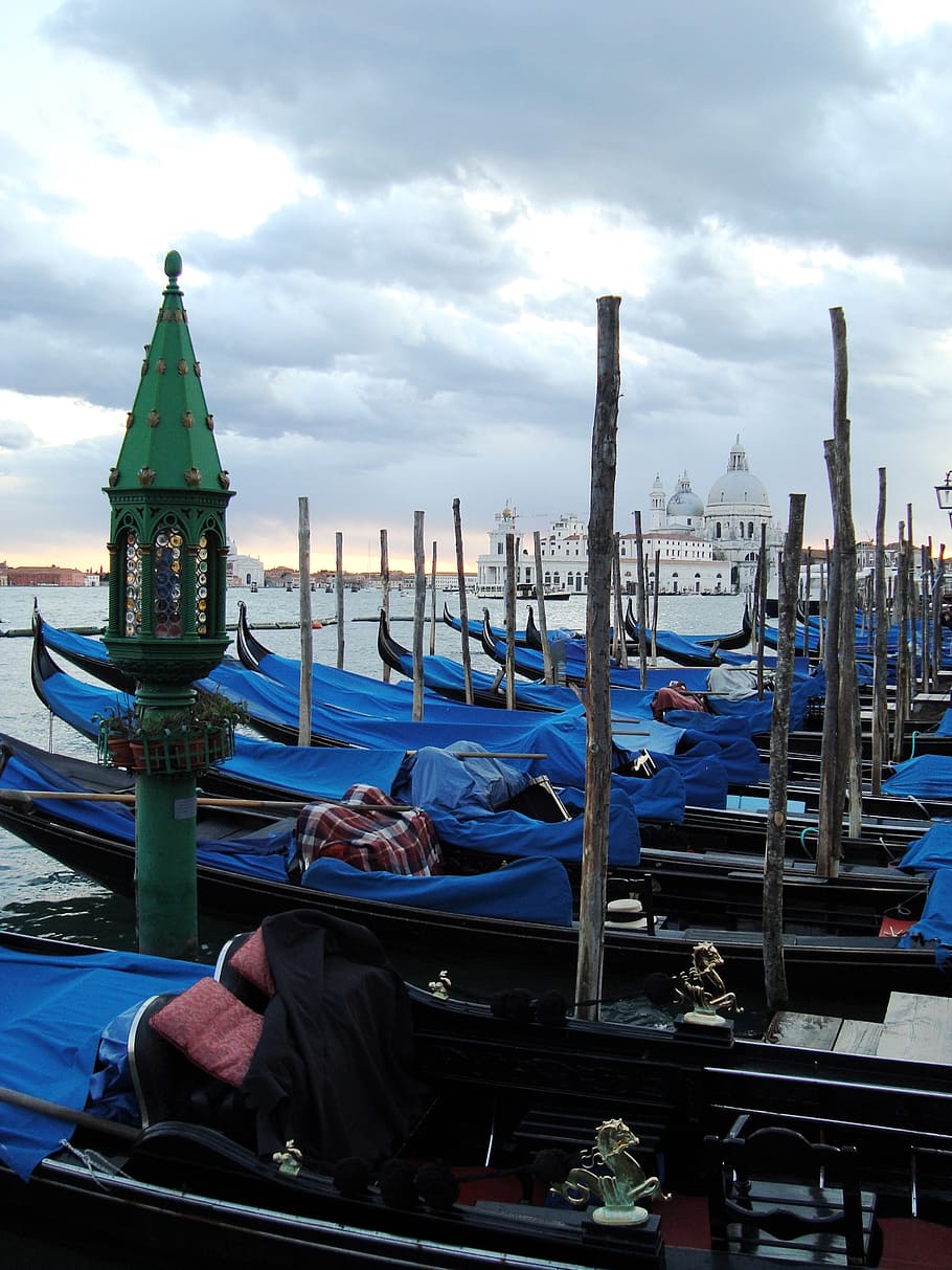 venecia, italia, ciudad, góndolas, venecia - italia, góndola, canal, embarcación náutica, lugar famoso, viajar