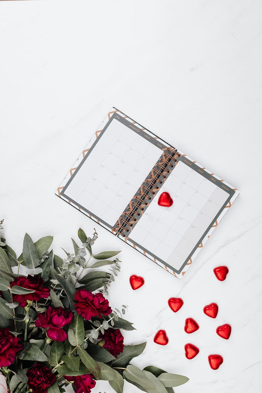 bouquet, flat, valentine, valentines, red, white, hearts, marble, flat lay, copy space