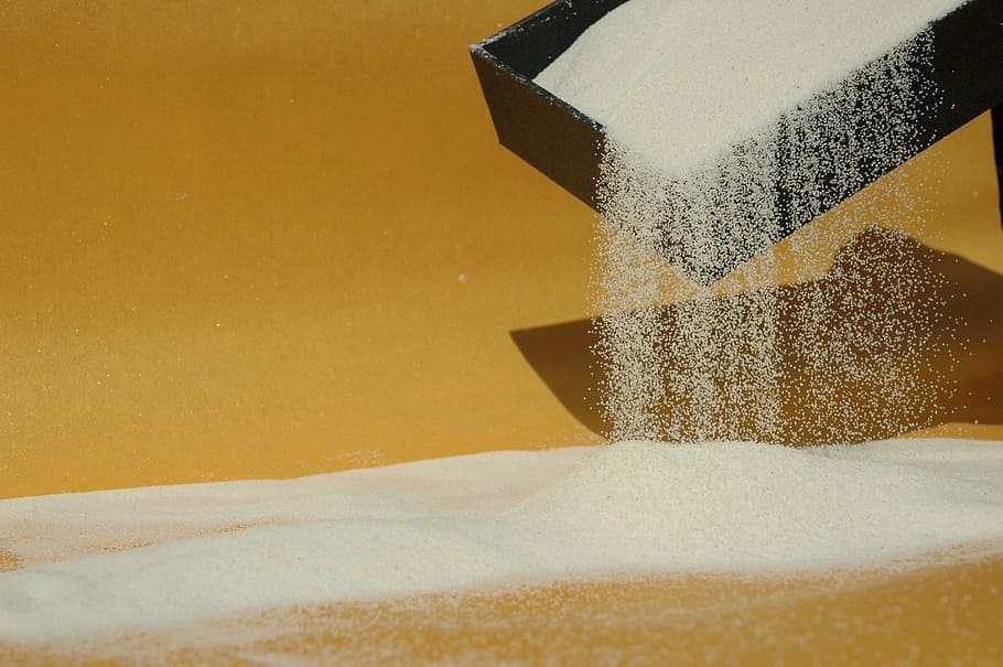 close-up photo, white, powder, semolina, flour, granule, wheat bran, durum wheat, grain, indoors