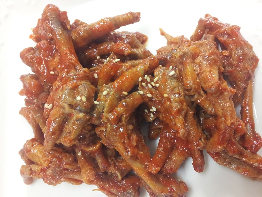 chicken feet, stir-fried chicken feet, spicy chicken feet, meat, food and drink, food, ready-to-eat, close-up, freshness, indoors