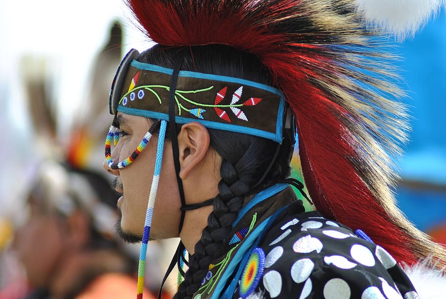 pow wow, pribumi, tari, tanda kebesaran, penduduk asli amerika, india, tertembak di kepala, potret, fokus pada latar depan, wanita