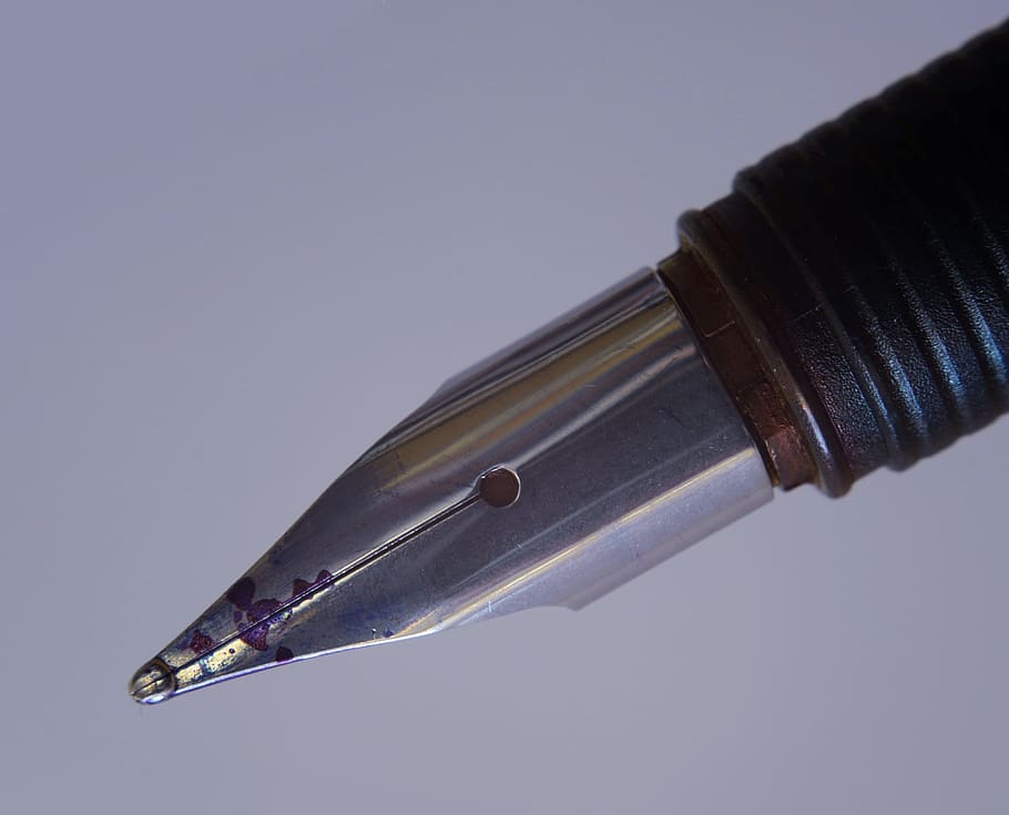Filler, Fountain Pen, Tool, writing tool, office, macro, pen, single Object, close-up, studio shot