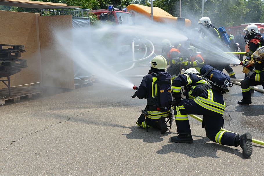 feuerloeschuebung, fire, respiratory protection, firefighters, delete, breathing apparatus, use, fire fighter, delete exercise, brand