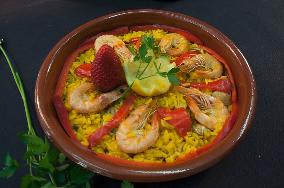 steamed, rice, shrimp, strawberry toppings, casserole, seafood, paella, food, spanish food, spain