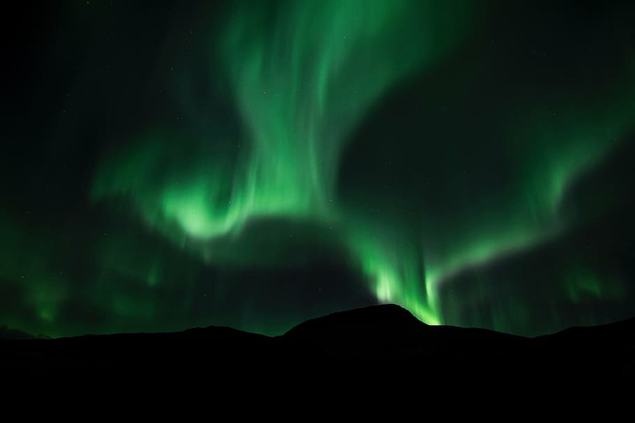 silhouette, mountain, sky phenomenon, aurora, green, light, atmosphere, sky, dark, night