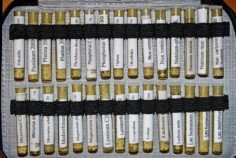 organizado, elemento, botellas, dentro, estuche, homeopatía, glóbulos, bolas de dispersión, tubo, hahnemann