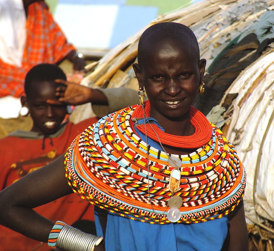 wanita, mengenakan, beraneka warna, menutup-nutupi, wanita afrika, suku samburu, kenya, manik-manik, budaya afrika, suku tradisional afrika