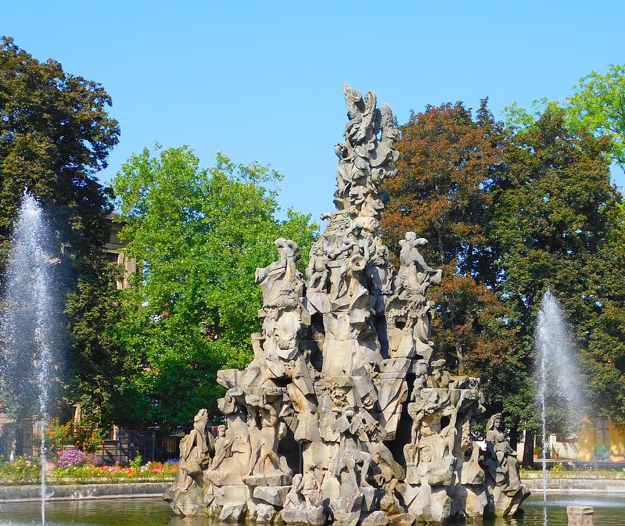 Huguenot, Fountain, Gain, huguenot fountain, middle franconia, bavaria, germany, schlossgarten, water fountain, architecture