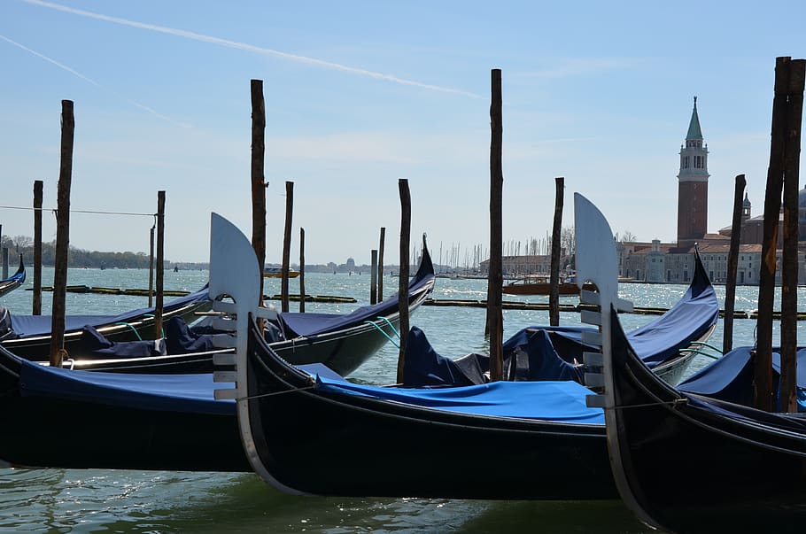 gondola, Venesia, air, perahu, laguna, kanal, perjalanan, liburan, romantisme, angkutan
