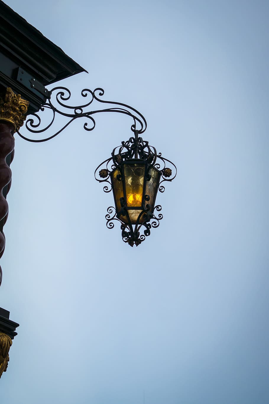 Lanterna, Lâmpada, Luz, Antiguidade, Velho, iluminação, poste, iluminação pública histórica, iluminação ao ar livre, elétrica Lâmpada