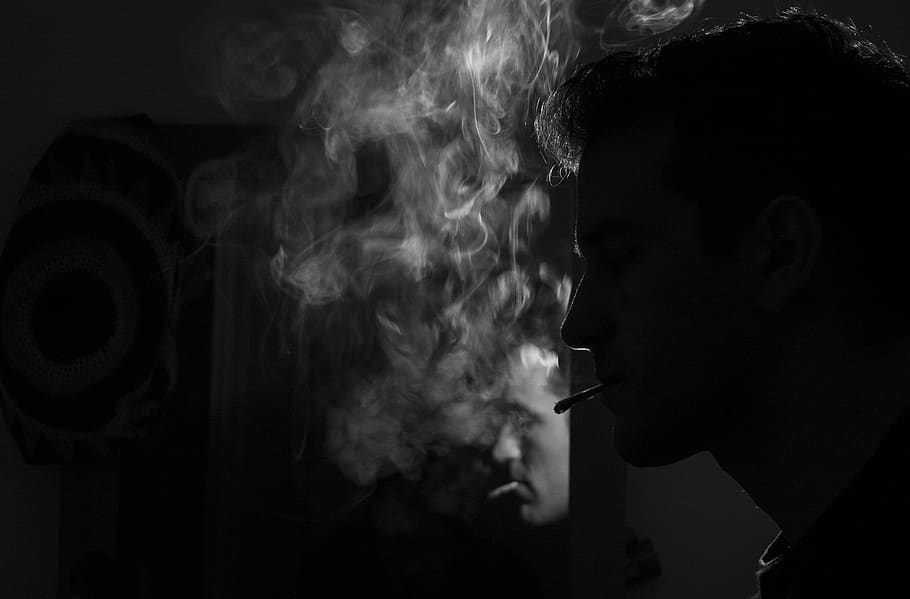 fumo, fumante, homem, preto e branco, espelho de reflexão, vício, hábito, nicotina, tabaco, insalubre