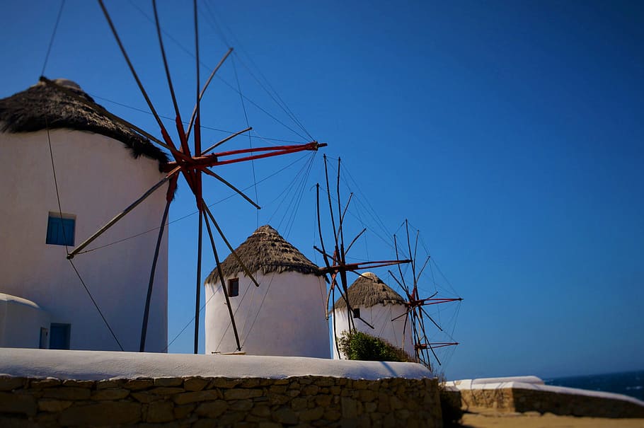 Tres, blanco, molinos de viento, durante el día, Grecia, Mykonos, isla, mediterráneo, griego, Cícladas