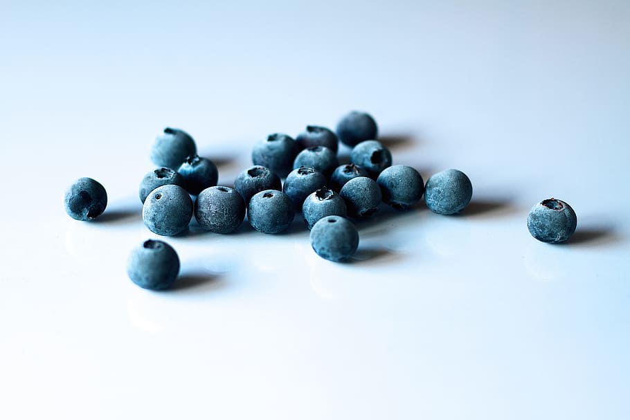 cluster of blueberry, health, food, greet, color, blueberry, fruit, vitamins, blueberries, nature