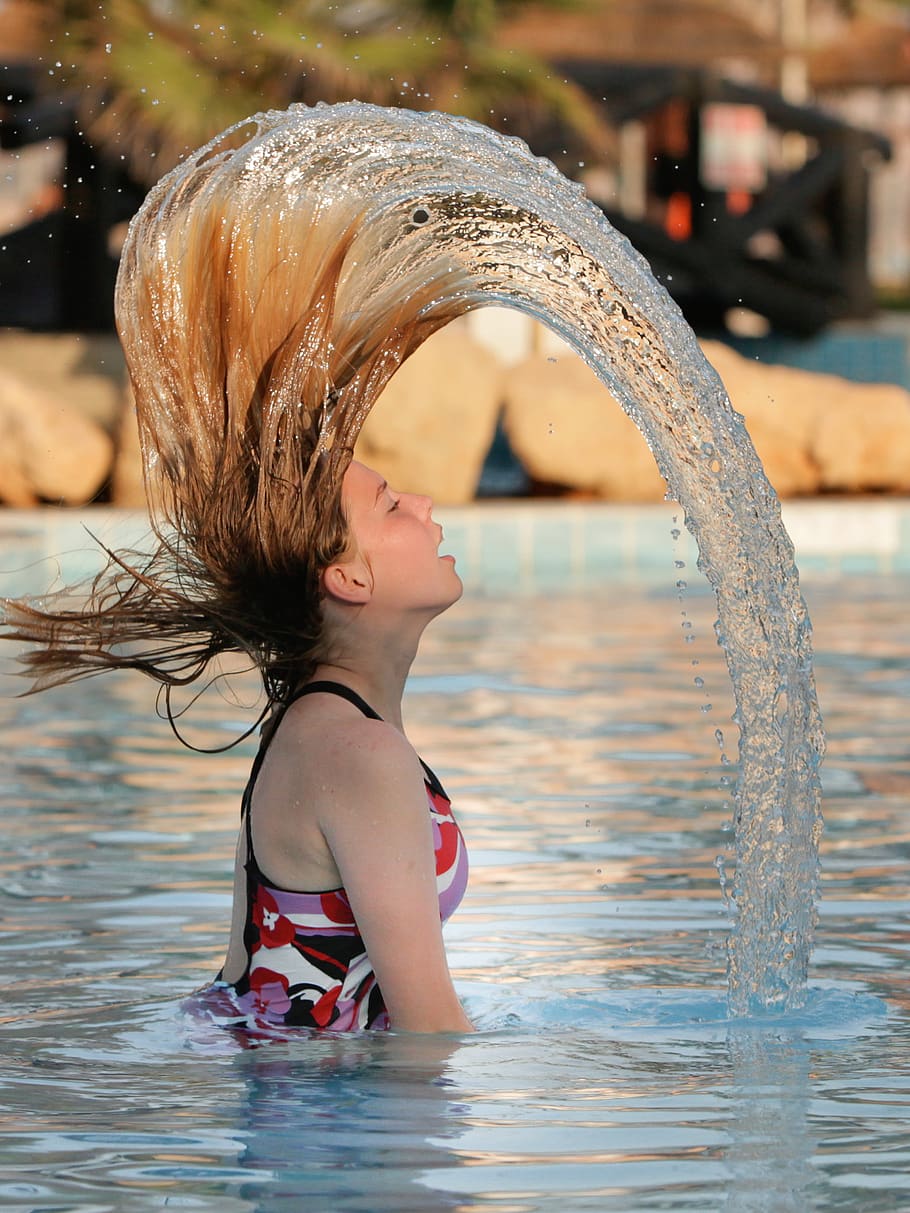 flow, hair, expression, form, water, curves, child, childhood, real people, one person