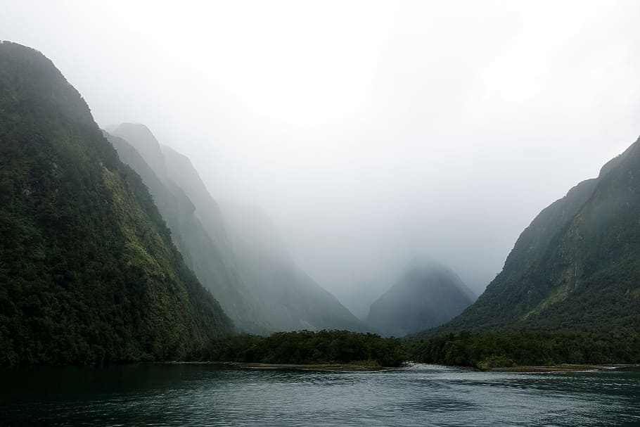 body, water, surrounded, green, mountain, fogs, New Zealand, Zealand, Mountain, Mountain, River, Landscape