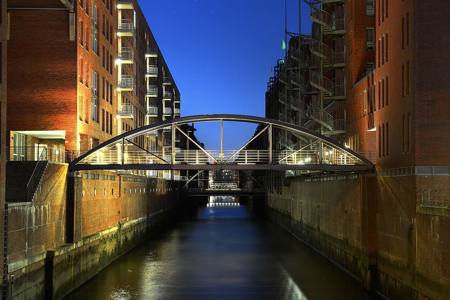Hamburg, Speicherstadt, Bridge, Brick, old speicherstadt, homes, building, architecture, warehouse, waterways