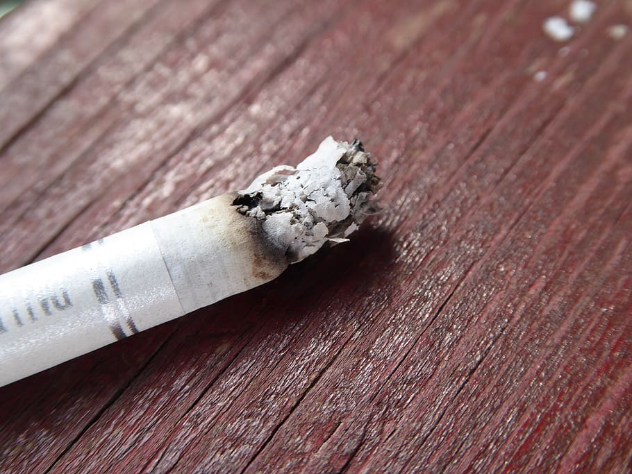 cigarette, cigarette butt, smoke, wood - material, close-up, bad habit, smoking issues, table, burnt, social issues