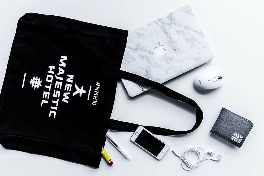new, majestic, hotel, tote, bag, iphone, charger, black, mobile, phone