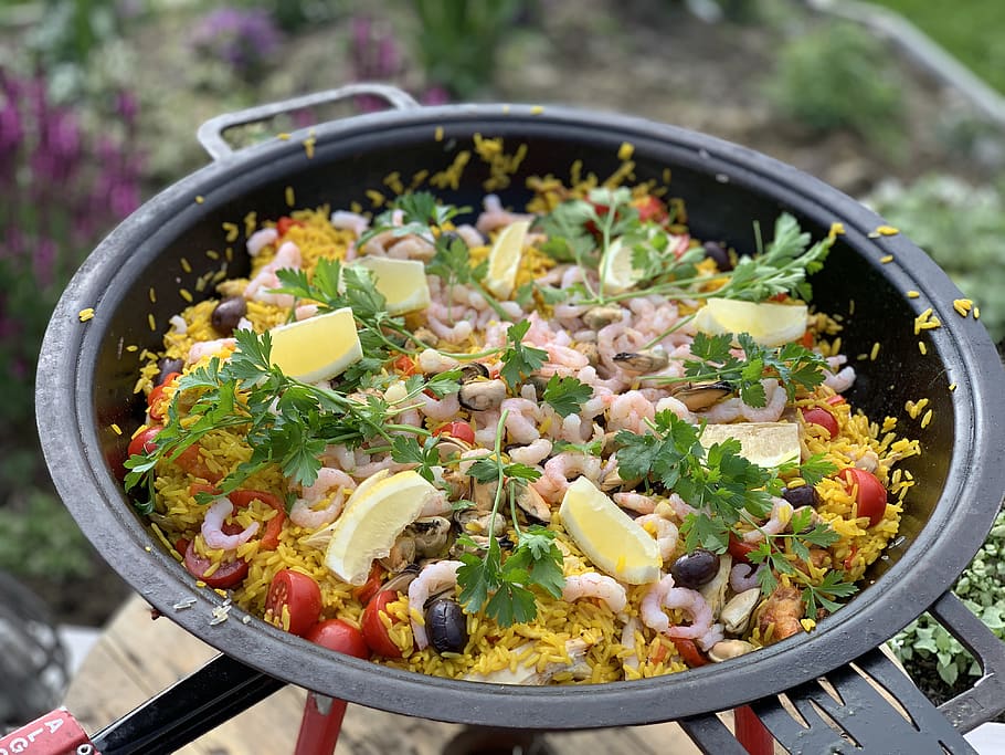 dinner, guests, mat, paella, for al fresco dining, nice, feast, gourmet, tasty, meal