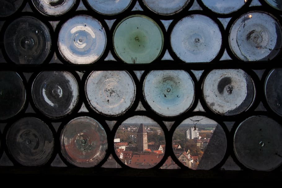 diana, vidrio con plomo, rodajas de ombligo, vidrio de bala, vidrio redondo, verdoso, versión de plomo, münster, catedral de ulm, edificio