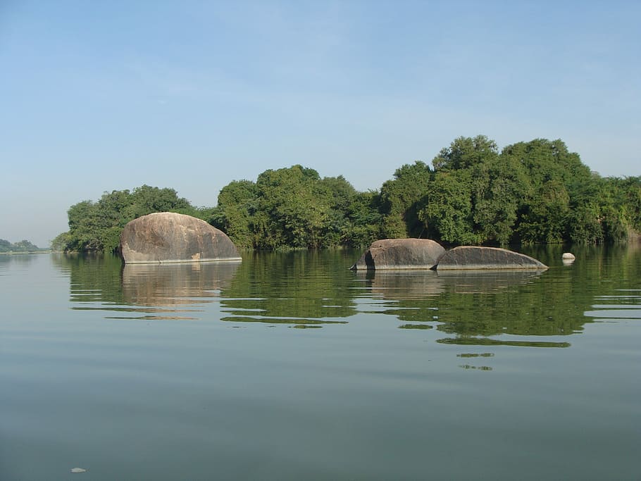 Krishna River, Raichur, Karnataka, India, rocky outcrop, granite, rocks, outcrops, reflection, water