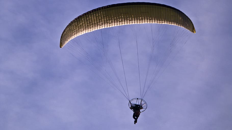 parachute, sky, sports, adventure, extreme sports, sport, paragliding, leisure activity, flying, mid-air