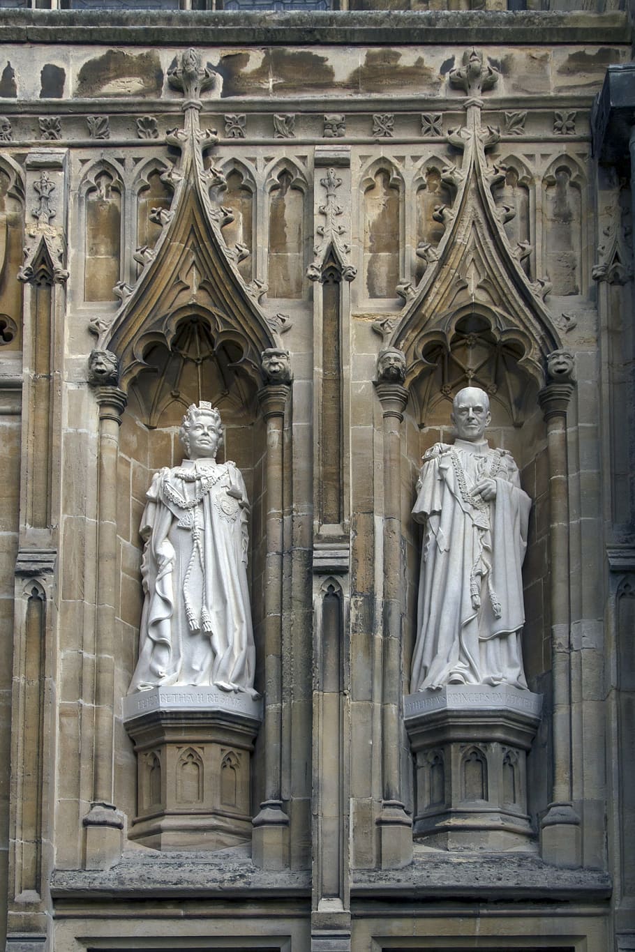 cathedral, canterbury, statues, queen elisabeth, prince philip, world heritage, unesco, queen elisbeth, cathedral of christianity, gothic