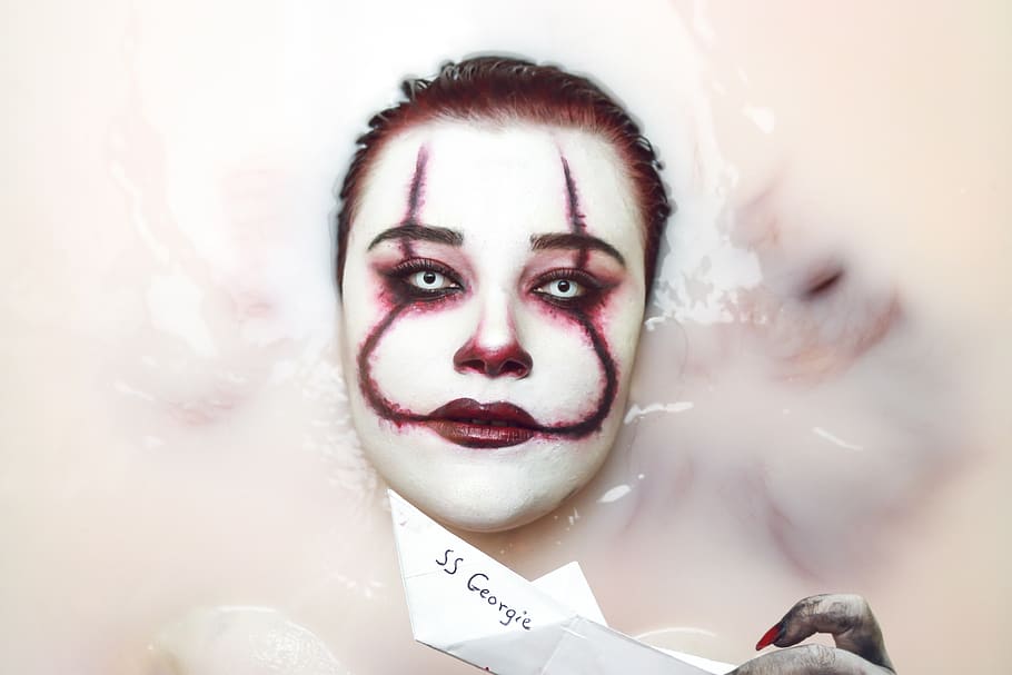 halloween, pennywise, stephen king, clown, bath, creep, horror, make up, melted, portrait