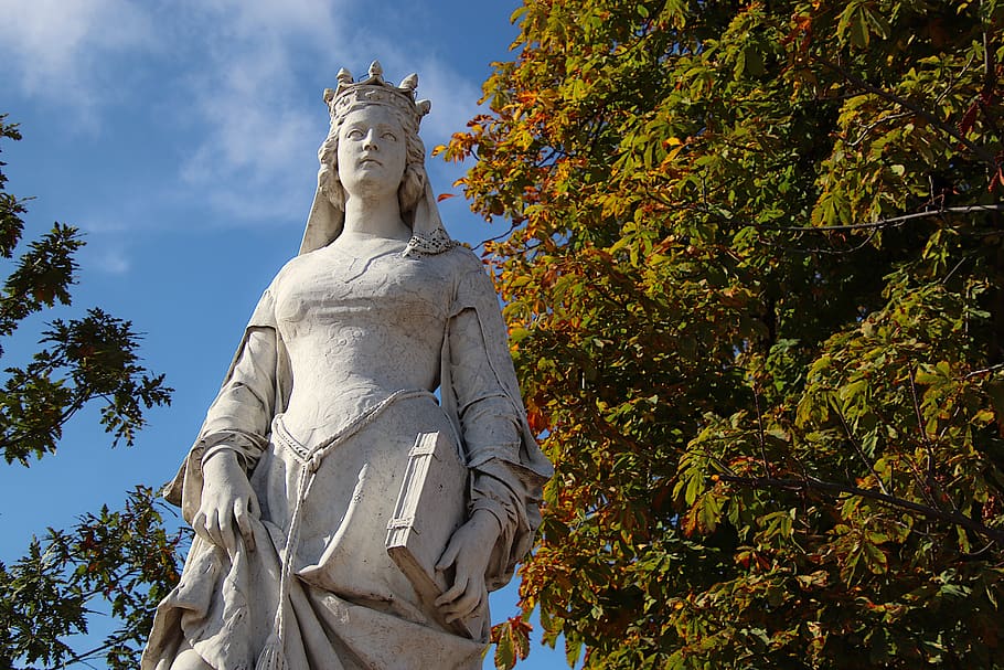 statue, stone sculptures, queen of france, public garden, woman, decoration, beautiful, history, monument, fall colors