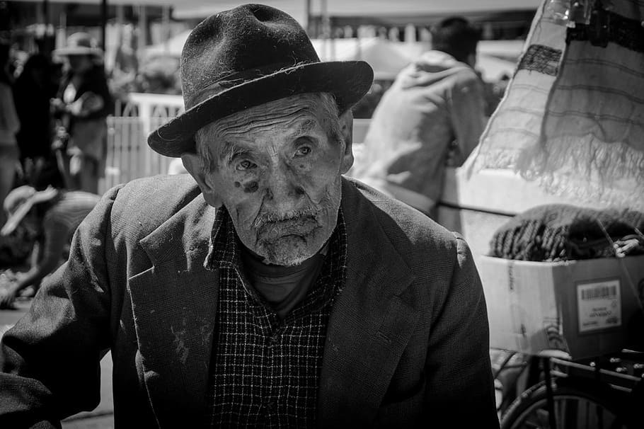 old age, blancoynegro, portrait, blackandwhite, oldman, peruvian, peru, sadness, poverty, festival