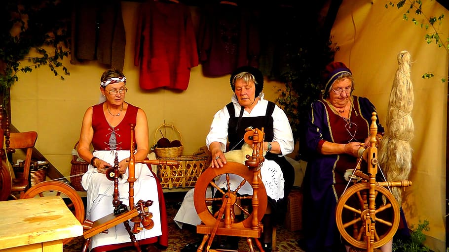 wanita, berputar, roda pemintalan, tangan, kerajinan, Abad Pertengahan, wol, benang, tua, kayu