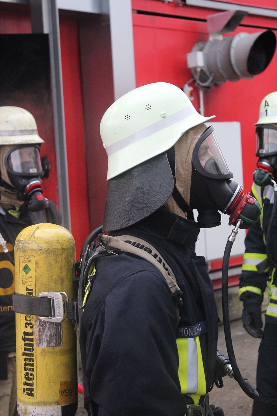 fogo, proteção respiratória, resgate, uso, combate a incêndios, aparelhos respiratórios, equipamento, máscara de gás, trabalho de combate a incêndios, capacete