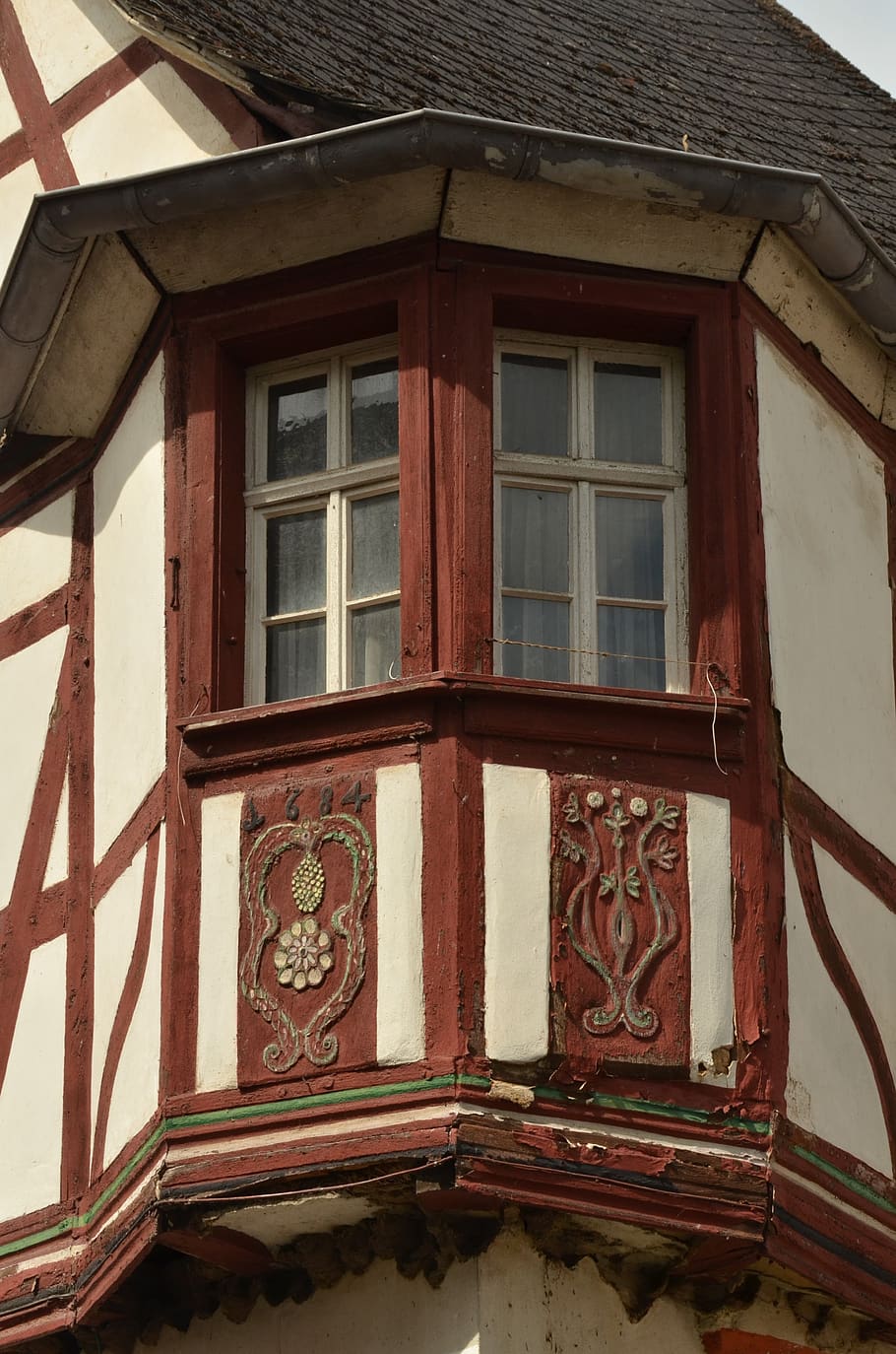bay window, timber-framed, half-timbered house, window, architecture, built structure, building exterior, low angle view, building, day