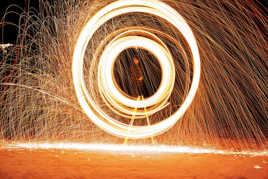 foto de lapso de tiempo, petardo, lana de acero, fuego, chispas, cirle, fuegos artificiales, spinning, noche, caliente