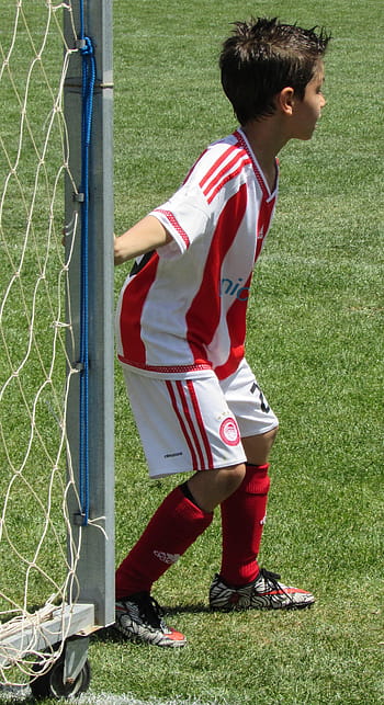 Fotos niño jugando fútbol libres de regalías - Pxfuel