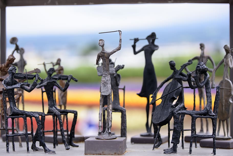 cast, iron, orchestra, figurine, collection, close-up, statue, sculpture, landmark, garden