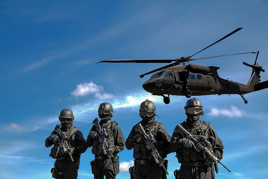 abu-abu, helikopter, empat, prajurit, berbahaya, polisi, militer, perang, serangan, tentara