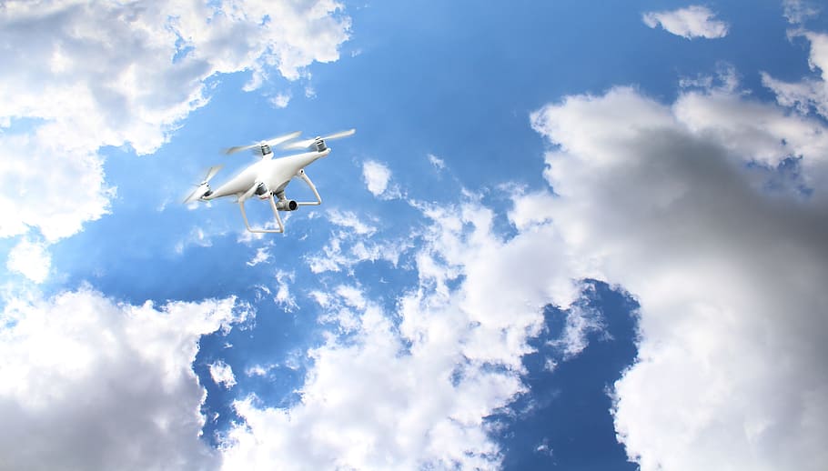 blanco, dji drone, nubes, azul, cielo, durante el día, p4 fantasma, drone, dji, uav